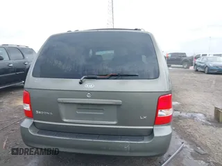 2005 Kia Sedona LX with VIN KNDUP132656734193, listed as a IAAI auction lot 41892342 with 91,768 mi miles. Bid and sale history available at carsss.com. Image 16.