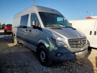 2014 Mercedes-Benz Sprinter with VIN WDZPE8DC1E5894765, listed as a Copart auction lot 44418195 with 138,738 mi miles and Salvage Title. Bid and sale history available at DreamBid. Image 4.