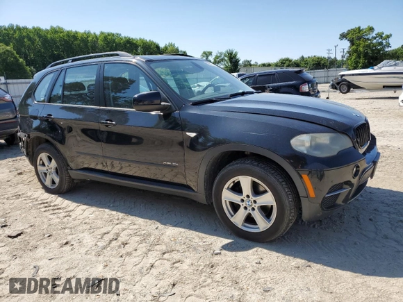 2012 BMW X5 35i z VIN 5UXZV4C52CL748838, wystawiony jako Copart lot #58051155 z przebiegiem 224 088 mil mil oraz Czysty tytuł • Clean title. Historia ofert i sprzedaży dostępna na DreamBid. Obrazek 4.