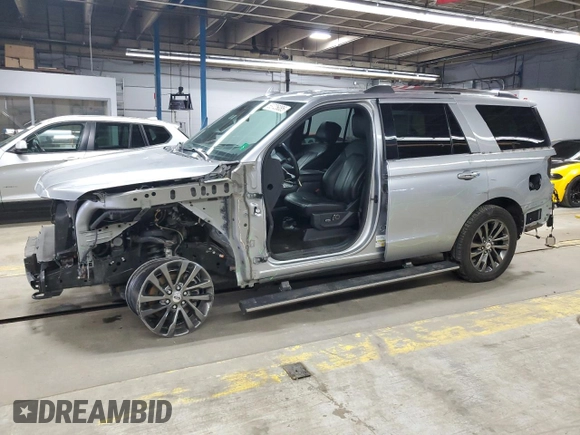 2020 Ford Expedition Limited z VIN 1FMJU2AT0LEA68797, wystawiony jako Copart lot #53725085 z przebiegiem 83 655 mil mil oraz Szkoda całkowita • Salvage title. Historia ofert i sprzedaży dostępna na DreamBid. Obrazek 1.