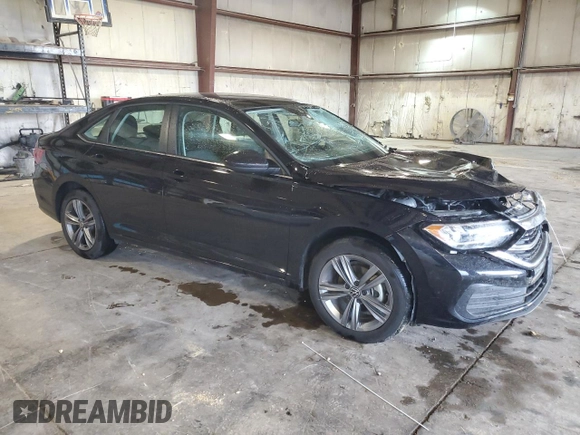 2024 Volkswagen Jetta SE with VIN 3VW7M7BU5RM080432, listed as a Copart auction lot 61968525 with 32,673 mi miles and Salvage title. Bid and sale history available at DreamBid. Image 4.