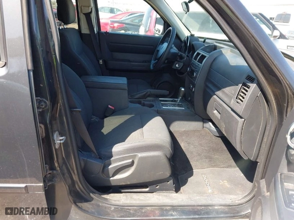 2011 Dodge Nitro Heat with VIN 1D4PU4GK6BW549562, listed as a IAAI auction lot 41992334 with 137,481 mi miles. Bid and sale history available at carsss.com. Image 5.