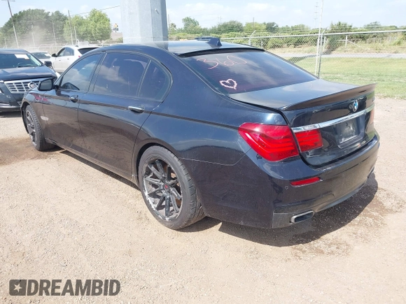 2013 BMW 7 Series 750Li с VIN WBAYE8C5XDD132351, выставлен на аукционе IAAI как лот 42229382 с пробегом 145 088 миль миль и . История ставок и продаж доступна на DreamBid. Изображение 3.