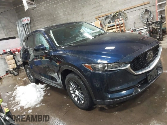 2020 Mazda CX-5 Touring z VIN JM3KFBCM9L0843045, wystawiony jako IAAI lot #41361008 z przebiegiem 76 107 mil mil oraz . Historia ofert i sprzedaży dostępna na DreamBid. Obrazek 1.