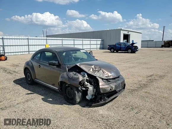2012 Volkswagen Beetle 2.5L with VIN 3VWHX7AT2CM616099, listed as a Copart auction lot 56421455 with 225,279 mi miles and Salvage title. Bid and sale history available at DreamBid. Image 13.