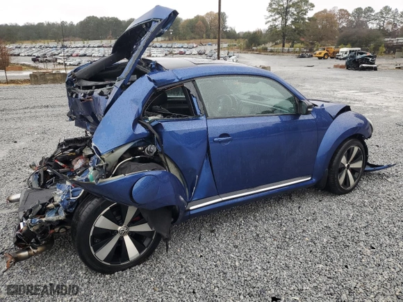 2012 Volkswagen Beetle 2.0T Turbo PZEV with VIN 3VWVA7ATXCM666396, listed as a Copart auction lot 84417204 with 0 mi miles and Salvage Title. Bid and sale history available at carsss.com. Image 3.