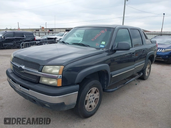 2003 Chevrolet Avalanche with VIN 3GNEK13TX3G311583, listed as a IAAI auction lot 42032187 with 301,008 mi miles. Bid and sale history available at carsss.com. Image 2.