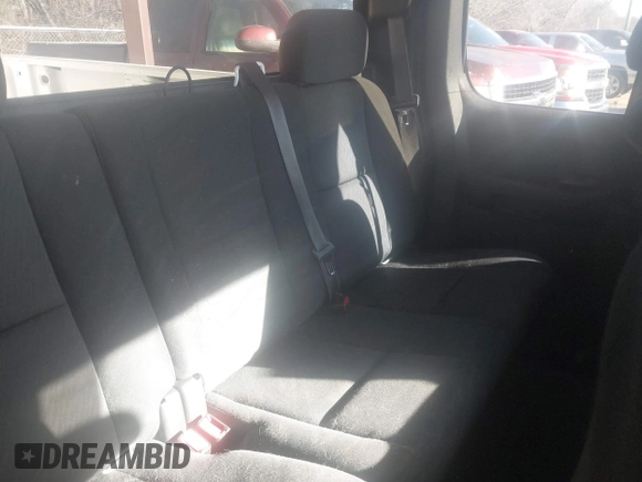 2010 Chevrolet Silverado 1500 LT with VIN 1GCSCSE02AZ299105, listed as a IAAI auction lot 41402009 with 201,673 mi miles and . Bid and sale history available at DreamBid. Image 8.