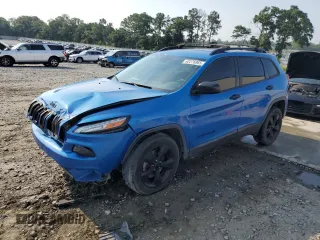 2017 Jeep Cherokee Altitude z VIN 1C4PJLAB3HW652469, wystawiony jako Copart lot #62276965 z przebiegiem 174 242 mil mil oraz Szkoda całkowita • Salvage title. Historia ofert i sprzedaży dostępna na DreamBid. Obrazek 1.