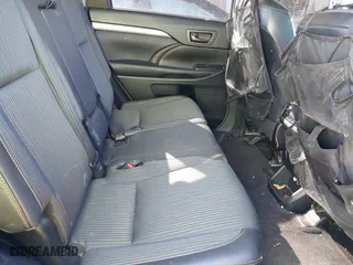 2015 Toyota Highlander LE with VIN 5TDBKRFH0FS210916, listed as a IAAI auction lot 41695145 with 123,236 mi miles. Bid and sale history available at carsss.com. Image 8.