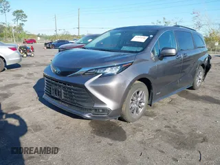 2021 Toyota Sienna LE with VIN 5TDKRKEC9MS040481, listed as a IAAI auction lot 41881118 with 41,843 mi miles. Bid and sale history available at carsss.com. Image 17.