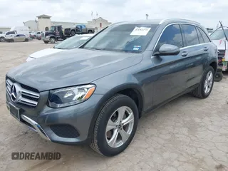 2017 Mercedes-Benz GLC 300 с VIN WDC0G4JB9HV011882, выставлен на аукционе IAAI как лот 42142275 с пробегом 54 770 миль миль и . История ставок и продаж доступна на DreamBid. Изображение 17.