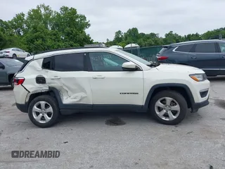 2018 Jeep Compass Altitude с VIN 3C4NJDBB3JT307885, выставлен на аукционе IAAI как лот 42372222 с пробегом 77 522 миль миль и . История ставок и продаж доступна на DreamBid. Изображение 13.