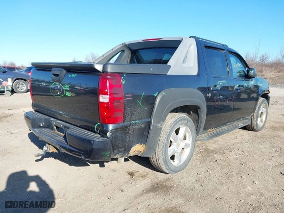 2010 Chevrolet Avalanche LTZ with VIN 3GNVKGE02AG195461, listed as a IAAI auction lot 41887795 with 176,362 mi miles. Bid and sale history available at carsss.com. Image 4.