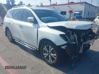 2019 Nissan Pathfinder S with VIN 5N1DR2MNXKC640870, listed as a IAAI auction lot 41490215 with 82,823 mi miles and . Bid and sale history available at DreamBid. Image 1.