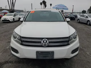 2013 Volkswagen Tiguan S with VIN WVGAV3AX9DW567289, listed as a Copart auction lot 60174115 with 157,484 mi miles and Clean title. Bid and sale history available at DreamBid. Image 5.