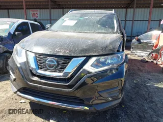 2020 Nissan Rogue SV with VIN JN8AT2MT9LW012214, listed as a IAAI auction lot 41646772 with 32,507 mi miles and . Bid and sale history available at carsss.com. Image 13.