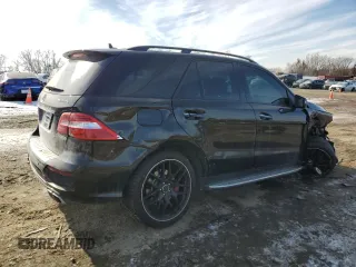 2014 Mercedes-Benz M 63 AMG z VIN 4JGDA7EB3EA335025, wystawiony jako Copart lot #42157645 z przebiegiem 84 338 mil mil oraz Szkoda całkowita • Salvage title. Historia ofert i sprzedaży dostępna na DreamBid. Obrazek 3.