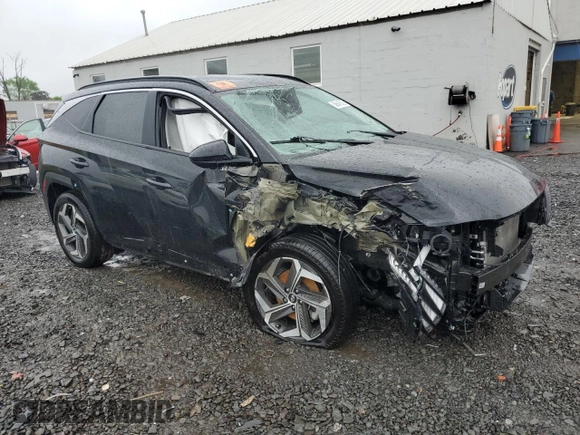 2024 Hyundai Tucson SEL z VIN 5NMJBCDE9RH423615, wystawiony jako Copart lot #56845595 z przebiegiem 15 587 mil mil oraz Szkoda całkowita • Salvage title. Historia ofert i sprzedaży dostępna na DreamBid. Obrazek 4.