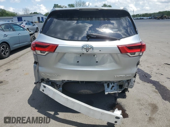 2018 Toyota Highlander Limited z VIN 5TDDZRFH4JS865237, wystawiony jako Copart lot #55417765 z przebiegiem 97 421 mil mil oraz Szkoda całkowita • Salvage title. Historia ofert i sprzedaży dostępna na DreamBid. Obrazek 6.