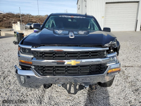 2018 Chevrolet Silverado 1500 LT with VIN 3GCUKRER9JG422014, listed as a Copart auction lot 46372425 with 103,833 mi miles and Salvage Title. Bid and sale history available at carsss.com. Image 5.