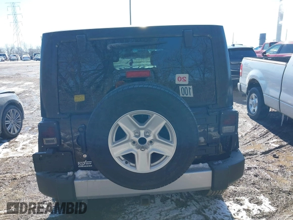 2012 Jeep Wrangler Unlimited Altitude z VIN 1C4HJWEG7CL191444, wystawiony jako IAAI lot #41643441 z przebiegiem 220 785 mil mil oraz . Historia ofert i sprzedaży dostępna na DreamBid. Obrazek 16.