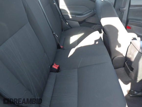 2016 Ford Focus SE with VIN 1FADP3F23GL252346, listed as a IAAI auction lot 42247184 with 99,025 mi miles and . Bid and sale history available at DreamBid. Image 8.