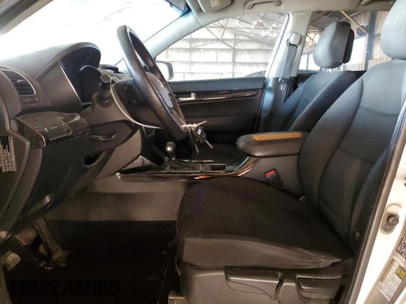 2014 Kia Sorento LX with VIN 5XYKT4A79EG525448, listed as a Copart auction lot 87091004 with 176,854 mi miles and Clean Title. Bid and sale history available at carsss.com. Image 7.