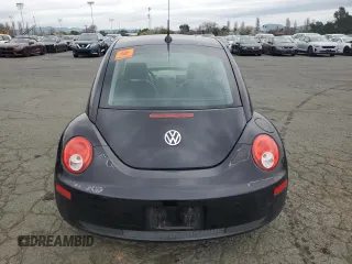 2008 Volkswagen New Beetle Coupe S with VIN 3VWPW31C28M525834, listed as a Copart auction lot 47958395 with 180,159 mi miles and Salvage Title. Bid and sale history available at carsss.com. Image 6.