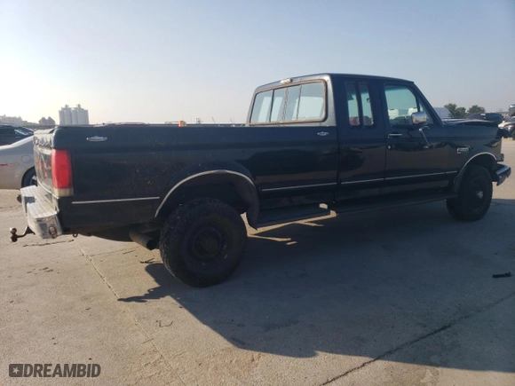 1988 Ford F-250 with VIN 1FTHX26M5JKA25728, listed as a Copart auction lot 62624414 with 41,822 mi miles and Salvage Title. Bid and sale history available at carsss.com. Image 3.