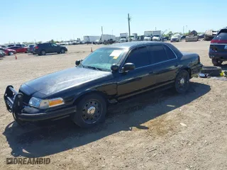 2011 Ford Police Interceptor with VIN 2FABP7BV9BX176190, listed as a IAAI auction lot 41720737 with 188,325 mi miles. Bid and sale history available at carsss.com. Image 2.