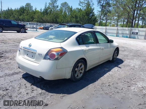 2008 Nissan Altima SL with VIN 1N4AL21E88N528620, listed as a IAAI auction lot 41925867 with 169,781 mi miles and . Bid and sale history available at DreamBid. Image 4.