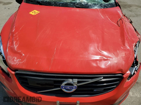 2015 Volvo XC60 z VIN YV4902RHXF2619954, wystawiony jako Copart lot #56196155 z przebiegiem Nie podano mil oraz Szkoda całkowita • Salvage title. Historia ofert i sprzedaży dostępna na DreamBid. Obrazek 12.
