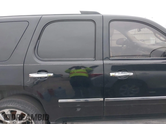 2012 GMC Yukon Denali with VIN 1GKS1EEF0CR292852, listed as a IAAI auction lot 41303140 with 227,316 mi miles. Bid and sale history available at carsss.com. Image 13.