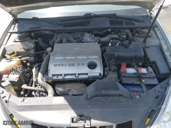 2004 Lexus ES 330 with VIN JTHBA30G745005515, listed as a IAAI auction lot 42077548 with 124,123 mi miles. Bid and sale history available at carsss.com. Image 10.