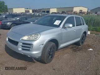 2009 Porsche Cayenne z VIN WP1AA29P49LA09131, wystawiony jako IAAI lot #42528694 z przebiegiem 140 857 mil mil oraz . Historia ofert i sprzedaży dostępna na DreamBid. Obrazek 2.