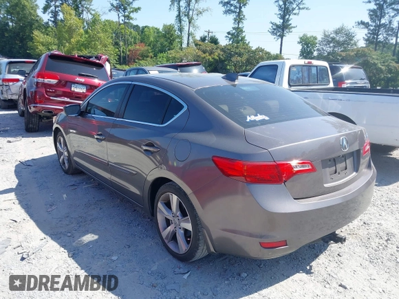 2014 Acura ILX Technology with VIN 19VDE1F73EE013345, listed as a IAAI auction lot 40193022 with 102,265 mi miles and . Bid and sale history available at DreamBid. Image 3.