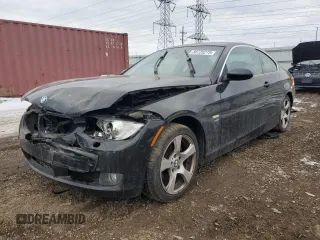 2009 BMW 3 Series 328i xDrive z VIN WBAWC33589PU83586, wystawiony jako Copart lot #88720275 z przebiegiem Nie podano mil oraz Szkoda całkowita • Salvage title. Historia ofert i sprzedaży dostępna na DreamBid. Obrazek 1.