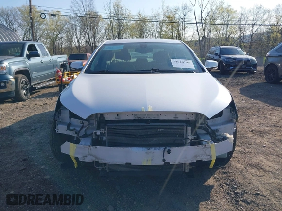 2015 Buick LaCrosse Leather with VIN 1G4GB5G36FF187235, listed as a IAAI auction lot 42028145 with 145,146 mi miles and . Bid and sale history available at DreamBid. Image 13.