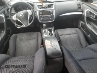 2017 Nissan Altima SR z VIN 1N4AL3AP1HN303995, wystawiony jako Copart lot #56240495 z przebiegiem 183 186 mil mil oraz Szkoda całkowita • Salvage title. Historia ofert i sprzedaży dostępna na DreamBid. Obrazek 8.
