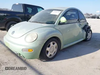2000 Volkswagen Beetle GLS z VIN 3VWCA21C0YM403254, wystawiony jako IAAI lot #41806878 z przebiegiem 119 547 mil mil oraz . Historia ofert i sprzedaży dostępna na DreamBid. Obrazek 18.