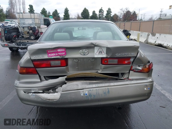 1998 Toyota Camry LE z VIN JT2BG22K7W0225872, wystawiony jako IAAI lot #41252434 z przebiegiem 160 763 mil mil oraz . Historia ofert i sprzedaży dostępna na DreamBid. Obrazek 16.