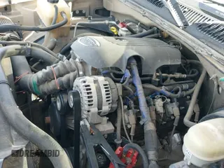 2006 GMC Sierra 1500 SL z VIN 2GTEC13V261282441, wystawiony jako IAAI lot #41799896 z przebiegiem 274 960 mil mil oraz . Historia ofert i sprzedaży dostępna na DreamBid. Obrazek 12.