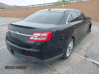 2013 Ford Taurus Limited z VIN 1FAHP2F83DG138318, wystawiony jako IAAI lot #42375200 z przebiegiem 229 471 mil mil oraz . Historia ofert i sprzedaży dostępna na DreamBid. Obrazek 4.