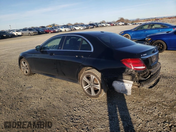 2018 Mercedes-Benz E-Class E 300 with VIN WDDZF4JB9JA320495, listed as a Copart auction lot 40448373 with 48,435 mi miles. Bid and sale history available at carsss.com. Image 2.