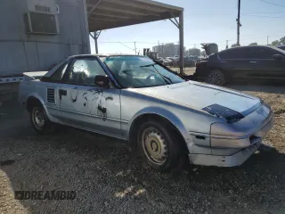 1989 Toyota MR2 z VIN JT2AW15C0K0146356, wystawiony jako Copart lot #76256644 z przebiegiem 294 380 mil mil oraz Tytuł czysty. Historia ofert i sprzedaży dostępna na DreamBid. Obrazek 4.