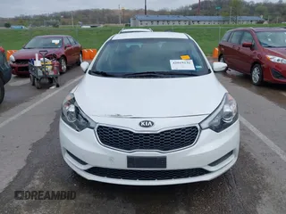 2015 Kia Forte LX with VIN KNAFX4A69F5421840, listed as a IAAI auction lot 42019236 with 147,847 mi miles. Bid and sale history available at carsss.com. Image 12.