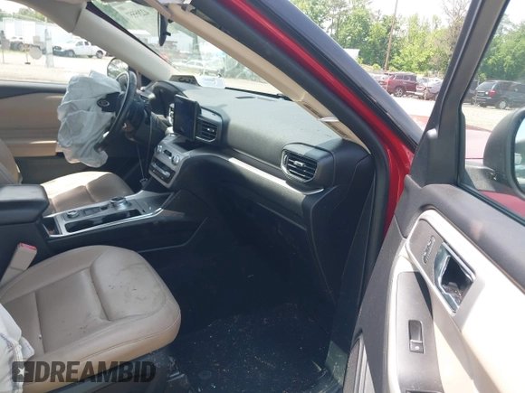 2020 Ford Explorer XLT z VIN 1FMSK8DH8LGC87225, wystawiony jako IAAI lot #42295557 z przebiegiem 110 237 mil mil oraz . Historia ofert i sprzedaży dostępna na DreamBid. Obrazek 5.