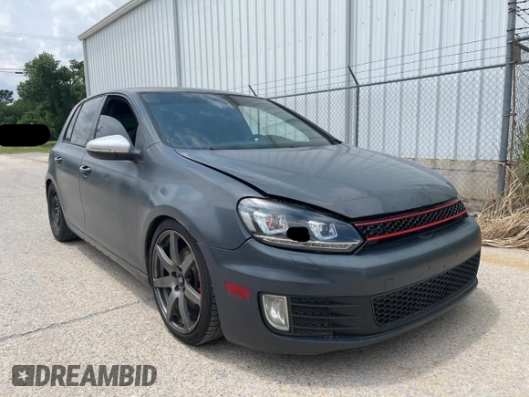 2010 Volkswagen GTI z VIN WVWHV7AJ9AW071636, wystawiony jako Copart lot #59004995 z przebiegiem 102 911 mil mil oraz Czysty tytuł • Clean title. Historia ofert i sprzedaży dostępna na DreamBid. Obrazek 1.