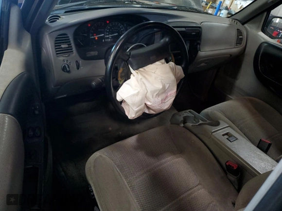 1998 Ford Ranger with VIN 1FTZR11X4WTA25070, listed as a Copart auction lot 47520055 with 177,416 mi miles and Salvage Title. Bid and sale history available at DreamBid. Image 8.